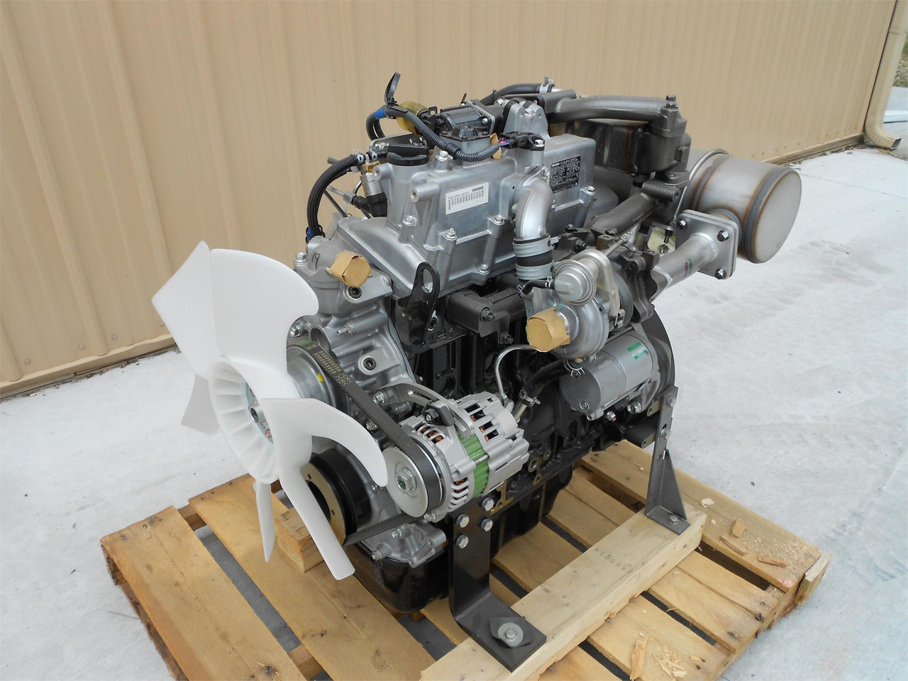 ISUZU 4LE2 - Motor para Excavadora: foto 4 ISUZU 4LE2 - Motor para Excavadora: foto 4