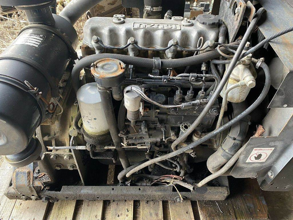 Isuzu C240 - Motor para Excavadora: foto 1 Isuzu C240 - Motor para Excavadora: foto 1