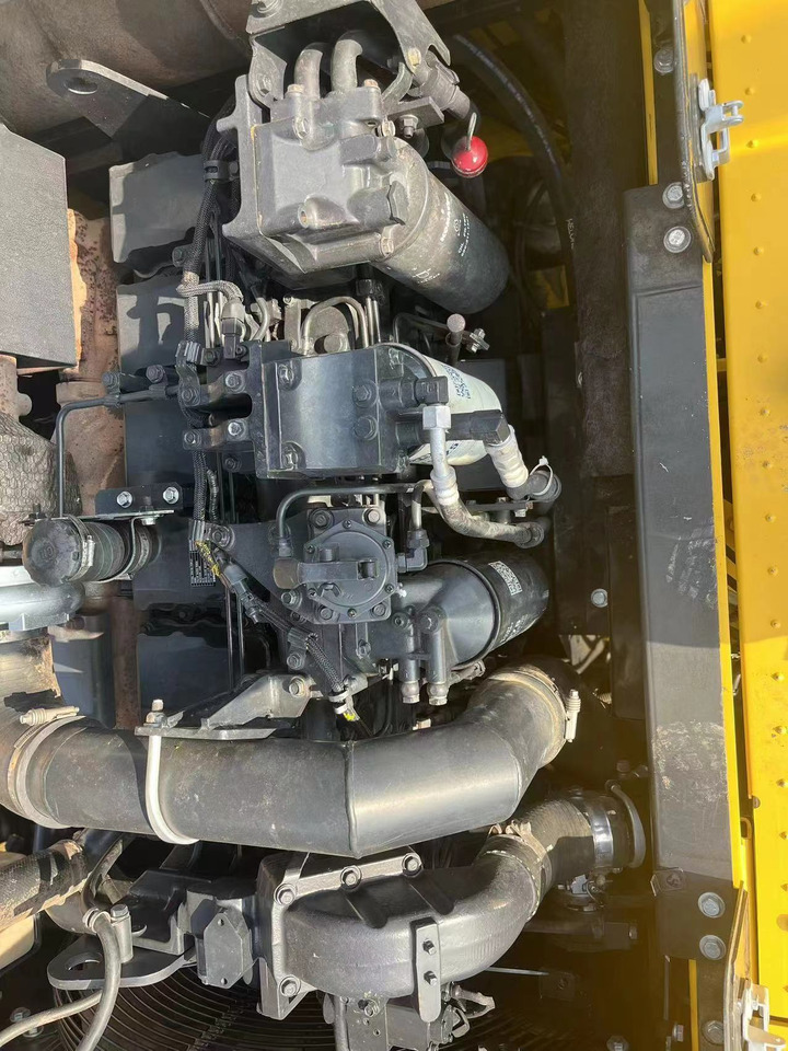 KOMATSU 6D125E - Motor para Excavadora: foto 1 KOMATSU 6D125E - Motor para Excavadora: foto 1