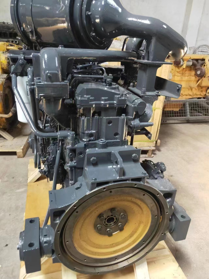 KOMATSU 6D125E - Motor para Excavadora: foto 1 KOMATSU 6D125E - Motor para Excavadora: foto 1