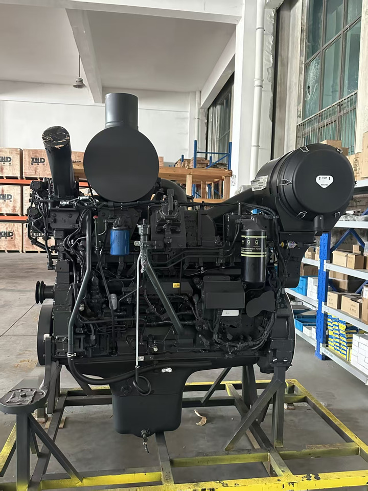 KOMATSU 6D140E-5 - Motor para Excavadora: foto 2 KOMATSU 6D140E-5 - Motor para Excavadora: foto 2