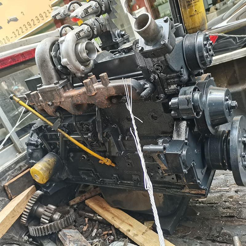KOMATSU 6D95 - Motor para Excavadora: foto 2 KOMATSU 6D95 - Motor para Excavadora: foto 2