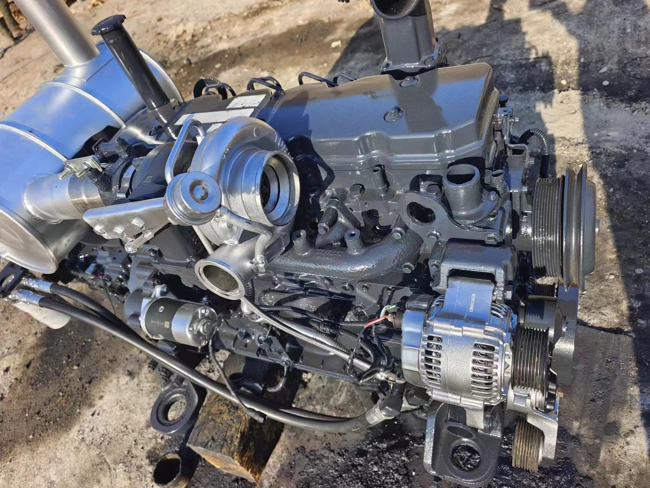 KOMATSU SAA6D107E - Motor para Excavadora: foto 1 KOMATSU SAA6D107E - Motor para Excavadora: foto 1