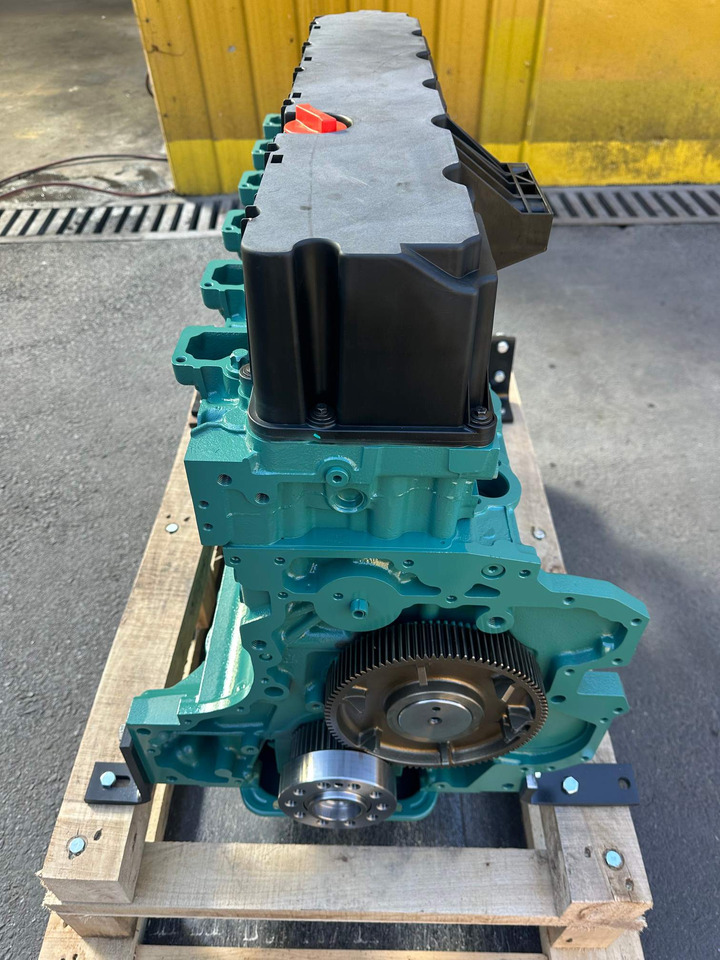 VOLVO D8K - Bloque de cilindros para Excavadora: foto 3 VOLVO D8K - Bloque de cilindros para Excavadora: foto 3