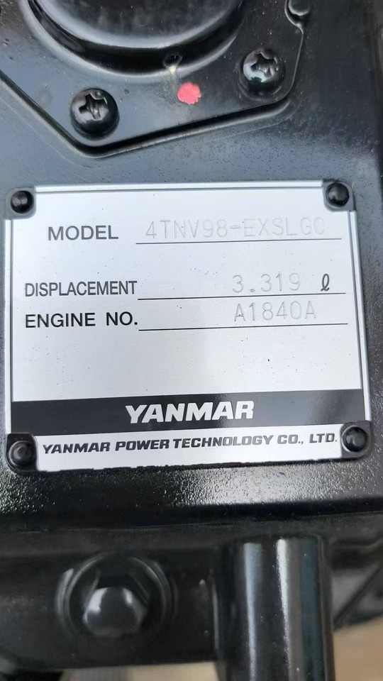 YANMAR Cheap price 4TNV98 - Motor para Excavadora: foto 4 YANMAR Cheap price 4TNV98 - Motor para Excavadora: foto 4
