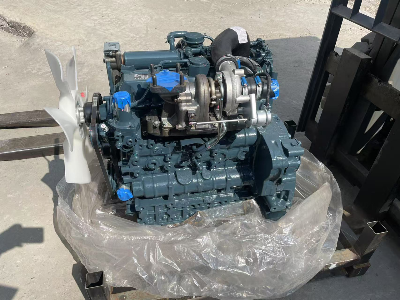 Kubota V3307T - Motor para Excavadora: foto 2 Kubota V3307T - Motor para Excavadora: foto 2