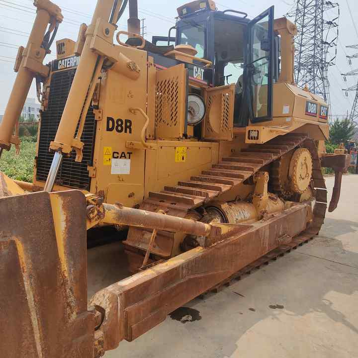 100% Original Paint Used Caterpillar D8R Bulldozer CAT D8R Crawler Dozer with Superior Performance and Power for Sale - Bulldozer: foto 3 100% Original Paint Used Caterpillar D8R Bulldozer CAT D8R Crawler Dozer with Superior Performance and Power for Sale - Bulldozer: foto 3