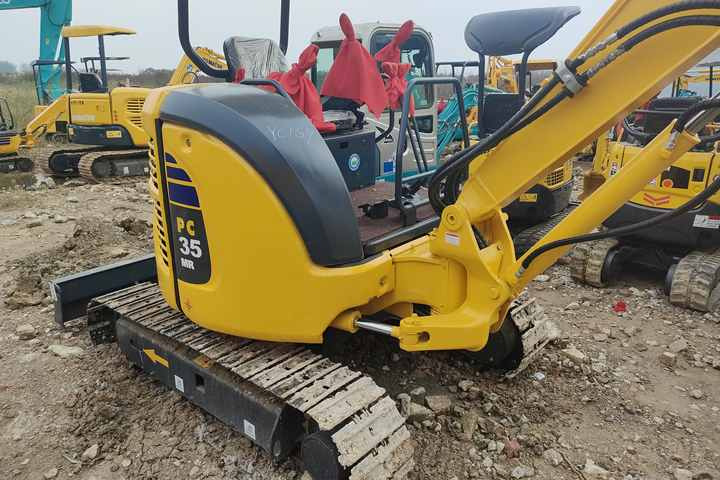Best Quality Komatsu PC35-2 Used Mini Excavator Earth-moving Machinery in Good Condition - Excavadora de cadenas: foto 4 Best Quality Komatsu PC35-2 Used Mini Excavator Earth-moving Machinery in Good Condition - Excavadora de cadenas: foto 4
