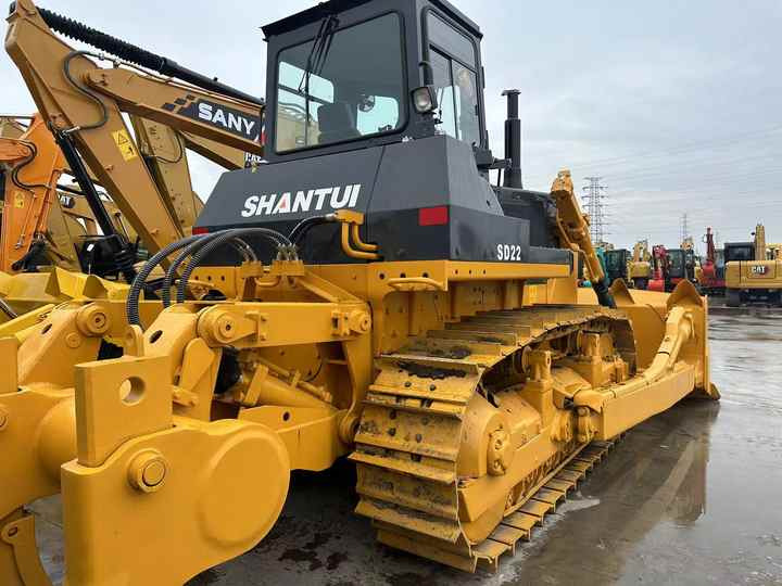 China Brand Bulldozer Shantui SD22 Used Bulldozer Low Price Bulldozer Market Machinery and Equipment for Sale - Bulldozer: foto 2 China Brand Bulldozer Shantui SD22 Used Bulldozer Low Price Bulldozer Market Machinery and Equipment for Sale - Bulldozer: foto 2
