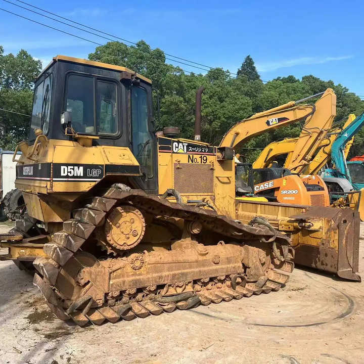 Good Condition D5M Mini Bulldozer New Crawler Bulldozer with Parts Price Bulldozers - Bulldozer: foto 1 Good Condition D5M Mini Bulldozer New Crawler Bulldozer with Parts Price Bulldozers - Bulldozer: foto 1