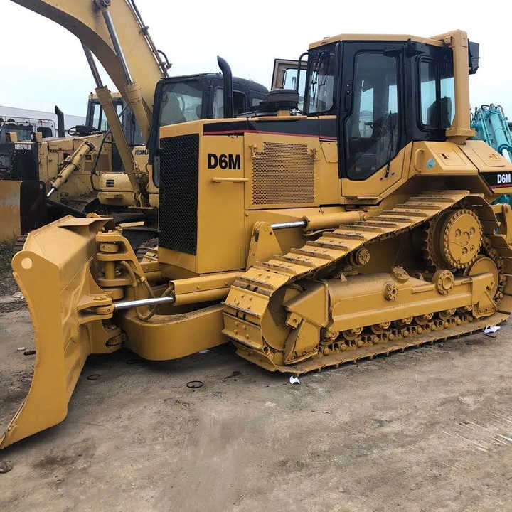 Good Condition D6m Mini Bulldozer New Crawler Bulldozer with Parts Price Bulldozers - Bulldozer: foto 1 Good Condition D6m Mini Bulldozer New Crawler Bulldozer with Parts Price Bulldozers - Bulldozer: foto 1