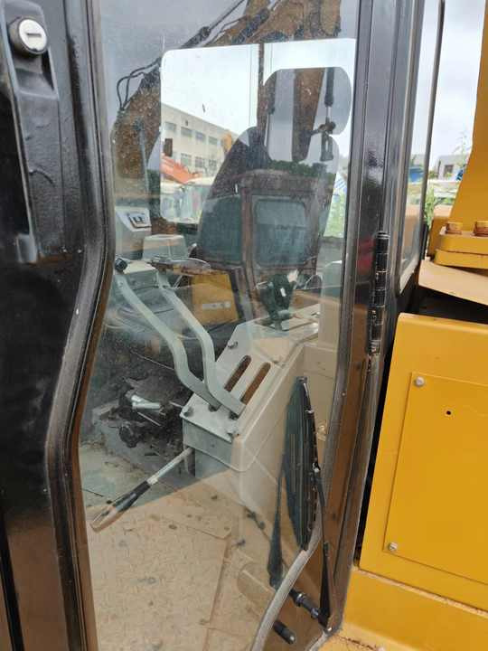 Good Quality Used Bulldozer Construction Used CAT D8R Bulldozers Crawler Caterpillar Machinery CAT D8R Used Bulldozers - Bulldozer: foto 4 Good Quality Used Bulldozer Construction Used CAT D8R Bulldozers Crawler Caterpillar Machinery CAT D8R Used Bulldozers - Bulldozer: foto 4