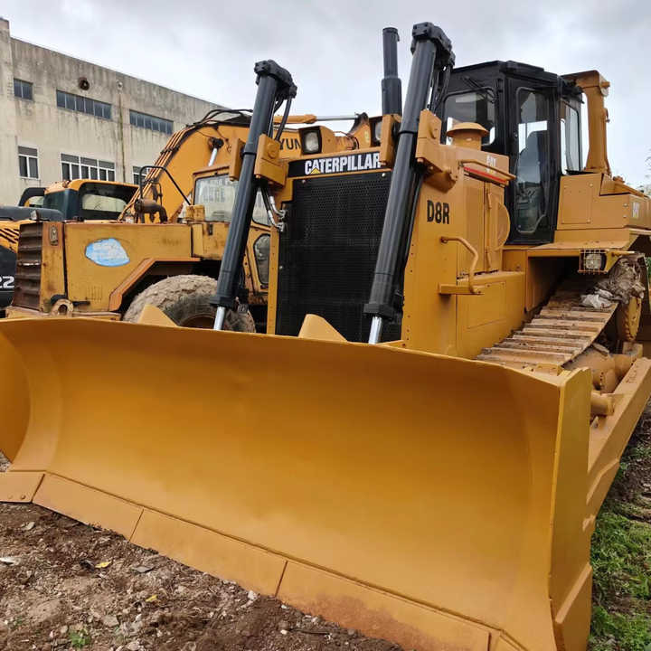 Good Quality Used Bulldozer Construction Used CAT D8R Bulldozers Crawler Caterpillar Machinery CAT D8R Used Bulldozers - Bulldozer: foto 1 Good Quality Used Bulldozer Construction Used CAT D8R Bulldozers Crawler Caterpillar Machinery CAT D8R Used Bulldozers - Bulldozer: foto 1