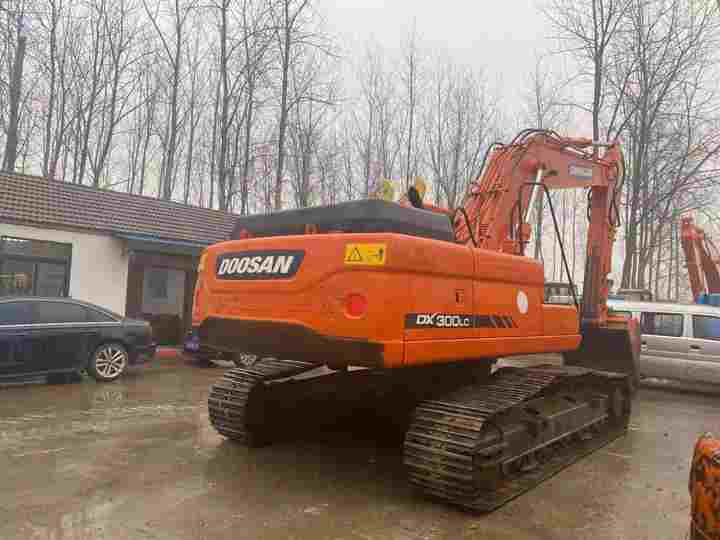 High Quality Doosan Big Size Excavator , Doosan 30ton Dx300lc Digging Machine , Doosan Excavator for Sale - Excavadora: foto 3 High Quality Doosan Big Size Excavator , Doosan 30ton Dx300lc Digging Machine , Doosan Excavator for Sale - Excavadora: foto 3