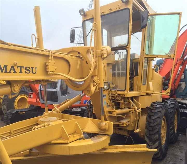 Japan Original Used Komatsu GD661A-1 Motor Grader GD661 in Condition - Grader: foto 5 Japan Original Used Komatsu GD661A-1 Motor Grader GD661 in Condition - Grader: foto 5