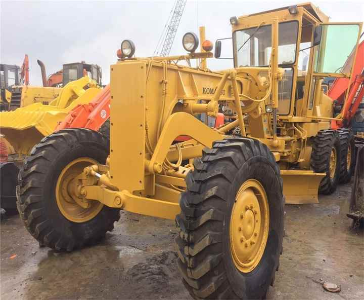 Japan Original Used Komatsu GD661A-1 Motor Grader GD661 in Condition - Grader: foto 1 Japan Original Used Komatsu GD661A-1 Motor Grader GD661 in Condition - Grader: foto 1