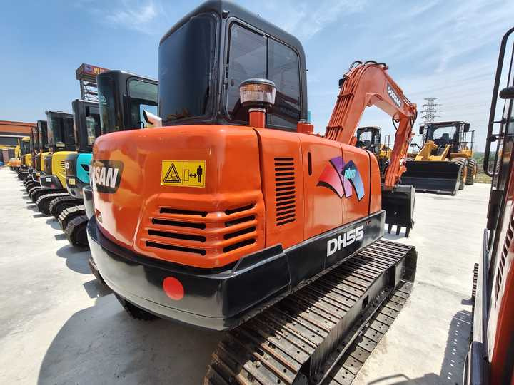 Korea Made Doosan Dh55 Excavator , 60ton 70ton 80ton 90ton Digger , Original Doosan Excavator Machinery - Excavadora: foto 2 Korea Made Doosan Dh55 Excavator , 60ton 70ton 80ton 90ton Digger , Original Doosan Excavator Machinery - Excavadora: foto 2