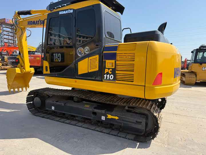 Low Shipping Mini Used Excavator Construction Machine Used komatsu Pc110 - Excavadora de cadenas: foto 2 Low Shipping Mini Used Excavator Construction Machine Used komatsu Pc110 - Excavadora de cadenas: foto 2