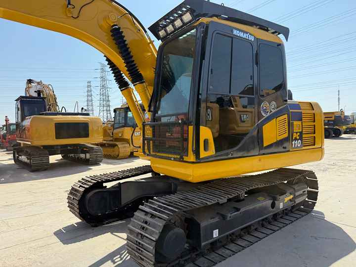Low Shipping Mini Used Excavator Construction Machine Used komatsu Pc110 - Excavadora de cadenas: foto 4 Low Shipping Mini Used Excavator Construction Machine Used komatsu Pc110 - Excavadora de cadenas: foto 4