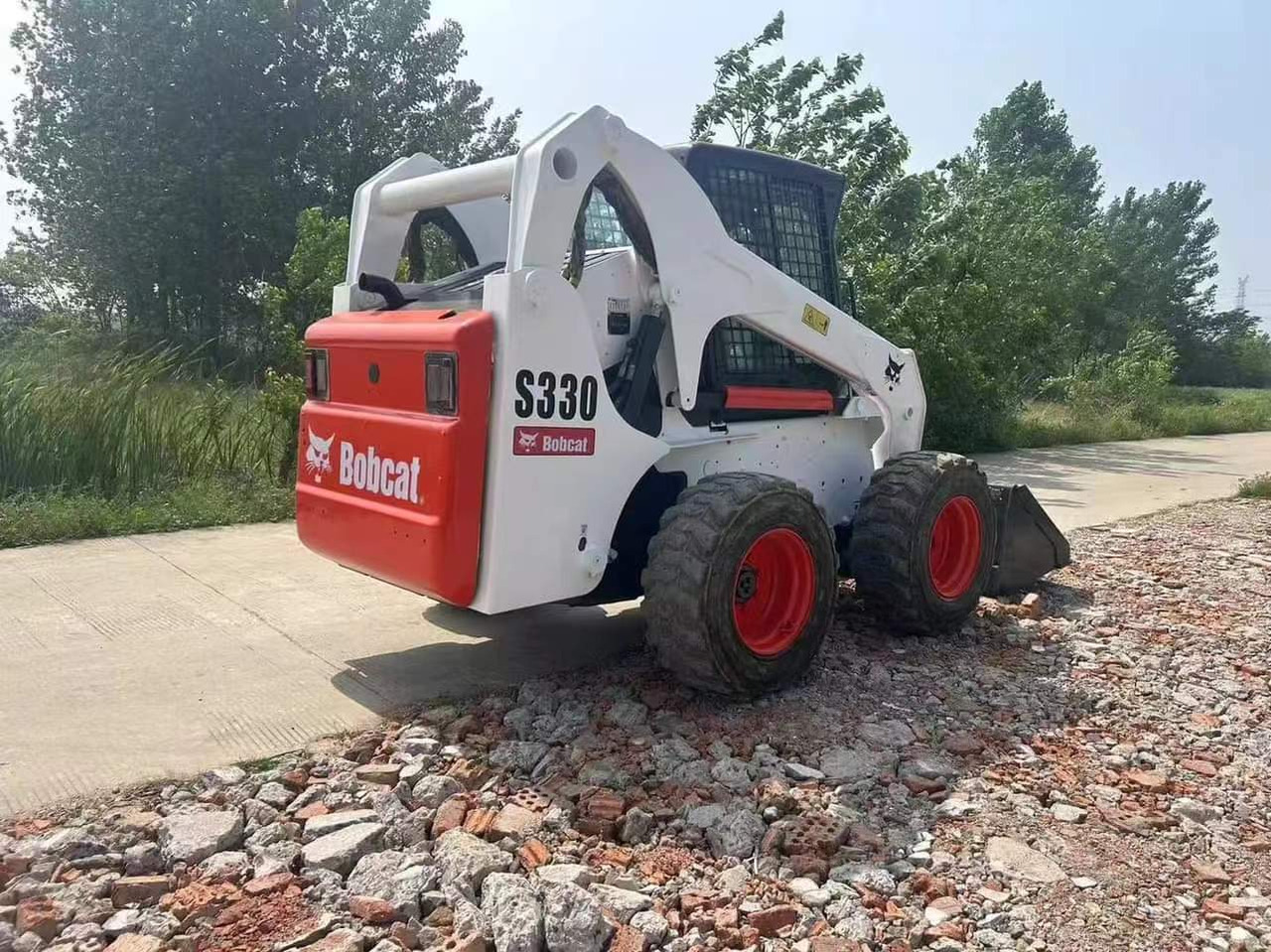 BOBCAT Used Heavy Construction Equipment bobcat S330 Second Hand Skid Steers Used Machine Hot Sale - Maquinaria de construcción: foto 3 BOBCAT Used Heavy Construction Equipment bobcat S330 Second Hand Skid Steers Used Machine Hot Sale - Maquinaria de construcción: foto 3