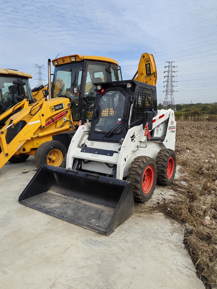 BOBCAT used second-hand good condition Bobcat S18 - Maquinaria de construcción: foto 2 BOBCAT used second-hand good condition Bobcat S18 - Maquinaria de construcción: foto 2