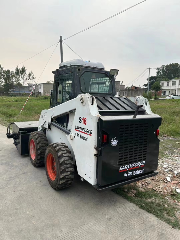 BOBCAT used skidsteer wheel Bobcat S18 High Quality - Maquinaria de construcción: foto 4 BOBCAT used skidsteer wheel Bobcat S18 High Quality - Maquinaria de construcción: foto 4