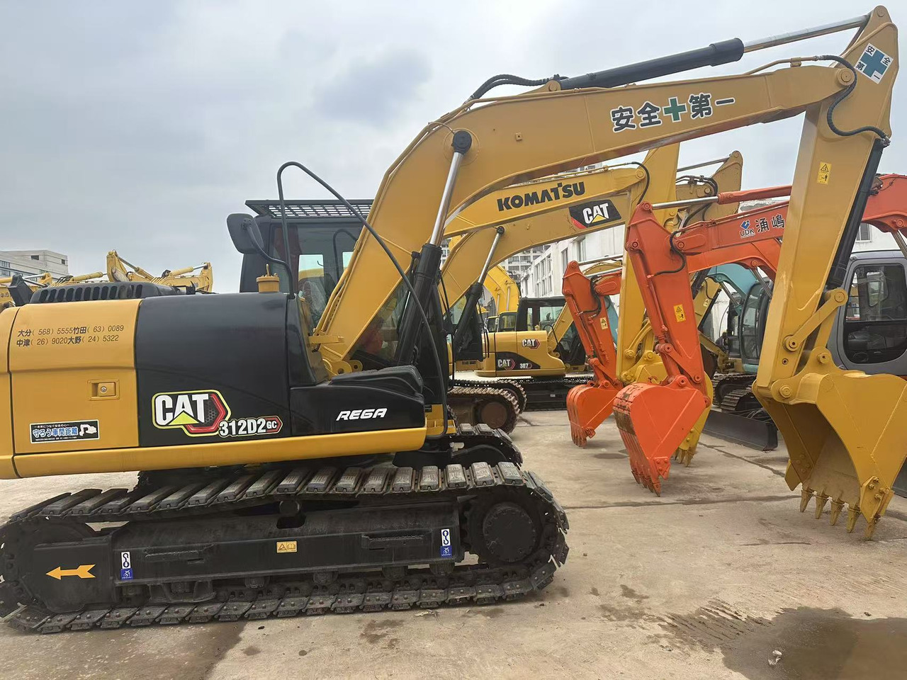 CRAWLER EXCAVATOR Used Caterpillar Cat312D2 Excavator Original Japan Heavy Machinery Caterpillar 312D2 Excavator for Sale - Maquinaria de construcción: foto 1 CRAWLER EXCAVATOR Used Caterpillar Cat312D2 Excavator Original Japan Heavy Machinery Caterpillar 312D2 Excavator for Sale - Maquinaria de construcción: foto 1