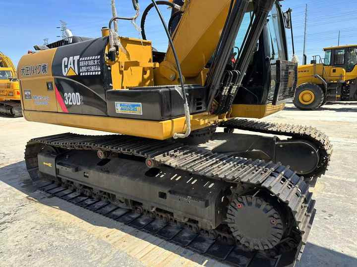 Reasonable Price Japan Original 330d2 Caterpillar Excavator CAT USED 329D2 320D2 325D 315D Excavator - Excavadora de cadenas: foto 3 Reasonable Price Japan Original 330d2 Caterpillar Excavator CAT USED 329D2 320D2 325D 315D Excavator - Excavadora de cadenas: foto 3