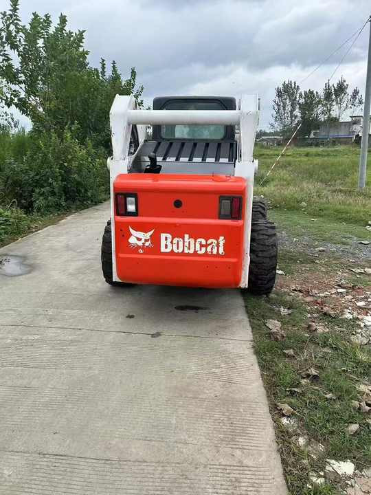 USED BOBCAT S300 Skid-steer Loader with Very Good Performance Is for Sale at a Low Price. S160/s185/s220/330 in Stock - Minicargadora: foto 3 USED BOBCAT S300 Skid-steer Loader with Very Good Performance Is for Sale at a Low Price. S160/s185/s220/330 in Stock - Minicargadora: foto 3