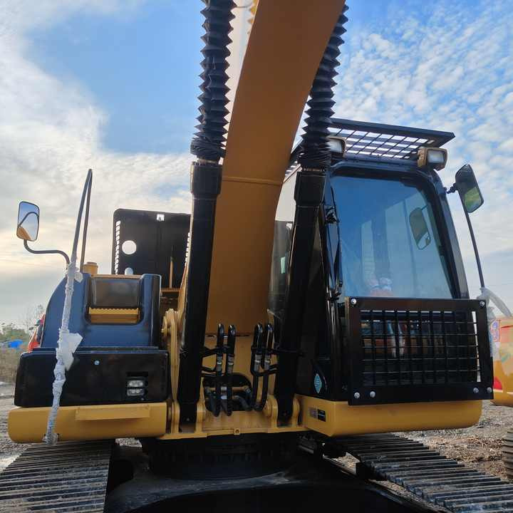 USED Construction Caterpillar Cat 330D Excavator Earthmoving Machinery Used CAT 320D 325D 330D Used Excavators - Excavadora de cadenas: foto 4 USED Construction Caterpillar Cat 330D Excavator Earthmoving Machinery Used CAT 320D 325D 330D Used Excavators - Excavadora de cadenas: foto 4