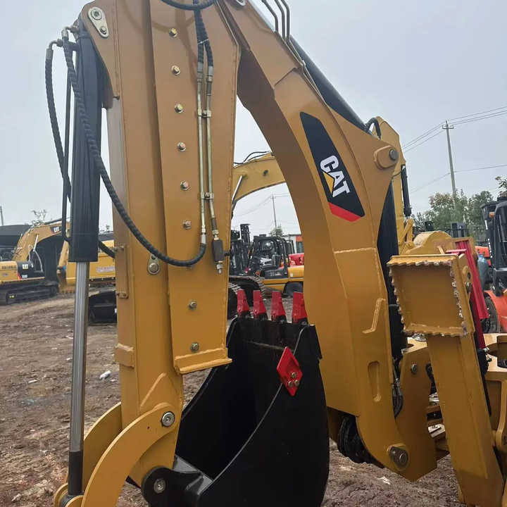Used Caterpillar CAT 450F Retro Excavator CAT420F Cheap Price for Sale - Excavadora: foto 4 Used Caterpillar CAT 450F Retro Excavator CAT420F Cheap Price for Sale - Excavadora: foto 4