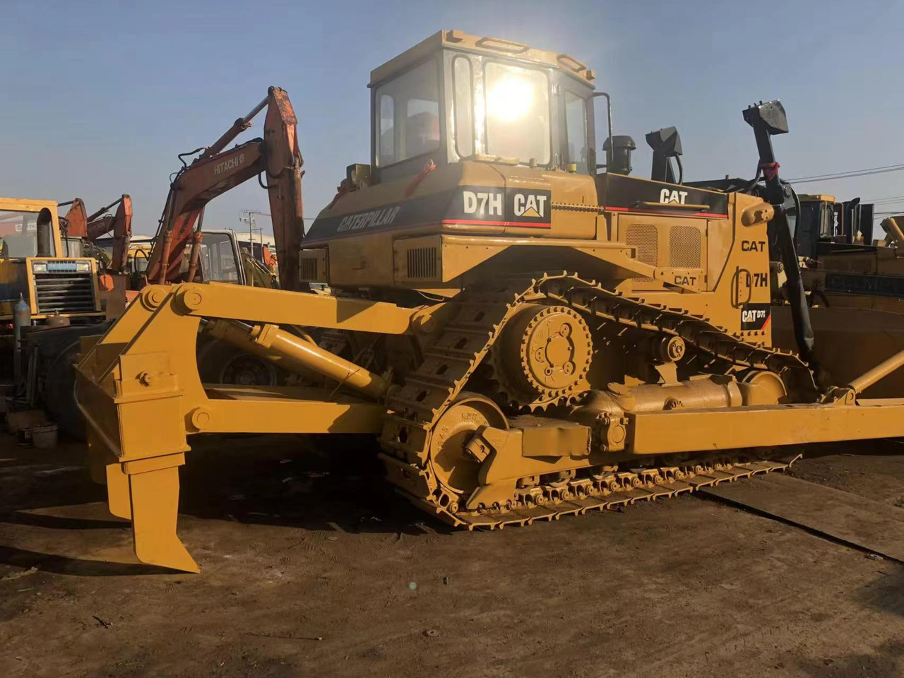 Used Caterpillar Cat D7H Dozer, Second Hand Cat D7H Bulldozer With Stong Blade - Bulldozer: foto 4 Used Caterpillar Cat D7H Dozer, Second Hand Cat D7H Bulldozer With Stong Blade - Bulldozer: foto 4