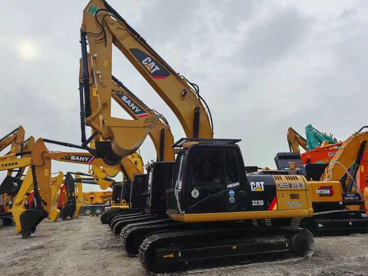 Used Digger CAT 323DL Construction Machinery Construction Digger Used CAT 323DL Cheap Excavator - Excavadora de cadenas: foto 3 Used Digger CAT 323DL Construction Machinery Construction Digger Used CAT 323DL Cheap Excavator - Excavadora de cadenas: foto 3