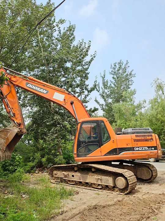 Used Digger DOOSAN DH225 Construction Machinery Construction Digger Used DOOSAN DH225 Cheap Excavator - Excavadora de cadenas: foto 5 Used Digger DOOSAN DH225 Construction Machinery Construction Digger Used DOOSAN DH225 Cheap Excavator - Excavadora de cadenas: foto 5