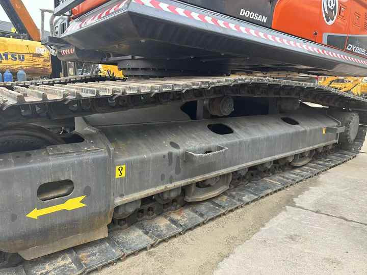 Used Digger Doosan DX225LC-9T Construction Machinery Construction Digger Used Doosan DX225LC-9T Cheap Excavator - Excavadora de cadenas: foto 4 Used Digger Doosan DX225LC-9T Construction Machinery Construction Digger Used Doosan DX225LC-9T Cheap Excavator - Excavadora de cadenas: foto 4