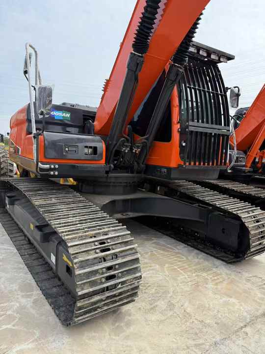 Used Doosan DX225LC-9T Cheap Excavator Digger Doosan Construction Machinery - Excavadora de cadenas: foto 3 Used Doosan DX225LC-9T Cheap Excavator Digger Doosan Construction Machinery - Excavadora de cadenas: foto 3