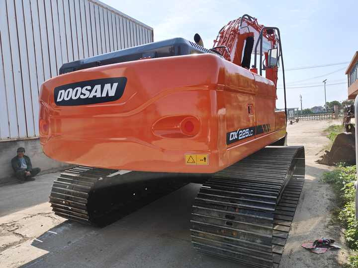 Used Doosan DX225LC Excavator | Low Hours | Heavy Duty | G lobal Shipping - Excavadora: foto 4 Used Doosan DX225LC Excavator | Low Hours | Heavy Duty | G lobal Shipping - Excavadora: foto 4