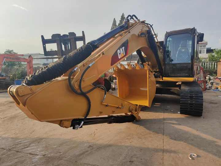 Used Excavator Caterpillar CAT315D Small and Medium-sized Original 15 Ton Excavator CAT315D for Sale - Excavadora de cadenas: foto 3 Used Excavator Caterpillar CAT315D Small and Medium-sized Original 15 Ton Excavator CAT315D for Sale - Excavadora de cadenas: foto 3