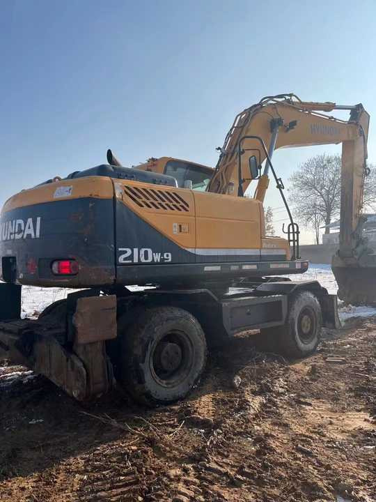 Used Korea Brand Original hyundai 210w-9 Wheel Excavator for Sale Used hyundai Wheel Excavator - Excavadora de cadenas: foto 3 Used Korea Brand Original hyundai 210w-9 Wheel Excavator for Sale Used hyundai Wheel Excavator - Excavadora de cadenas: foto 3