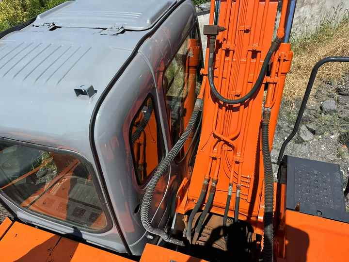Used Wheel Excavator Hitachi ZX 130W Made in Japan 13ton Hitachi Zx130w Wheel Excavator Price Used Hitachi Zx130 Excavator SALE - Excavadora: foto 5 Used Wheel Excavator Hitachi ZX 130W Made in Japan 13ton Hitachi Zx130w Wheel Excavator Price Used Hitachi Zx130 Excavator SALE - Excavadora: foto 5