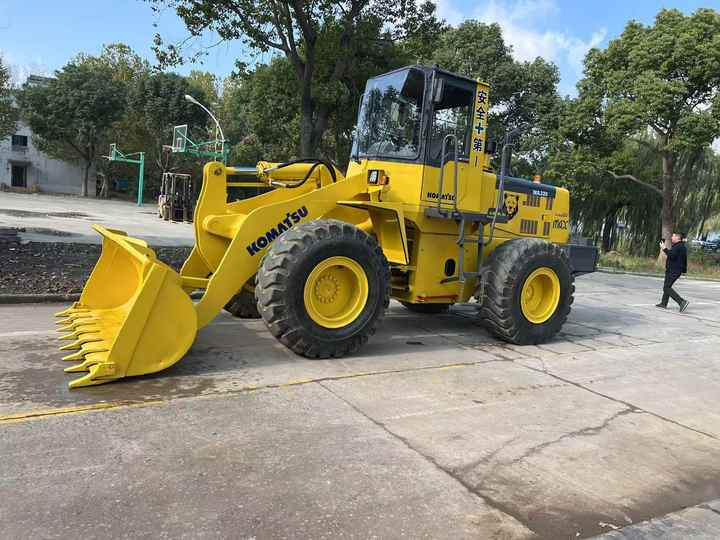 Used komatsu Wa320-3 Wheel Loader Second Hand Machine Popular Brand komatsu Hydraulic Machinery - Cargadora de ruedas: foto 5 Used komatsu Wa320-3 Wheel Loader Second Hand Machine Popular Brand komatsu Hydraulic Machinery - Cargadora de ruedas: foto 5