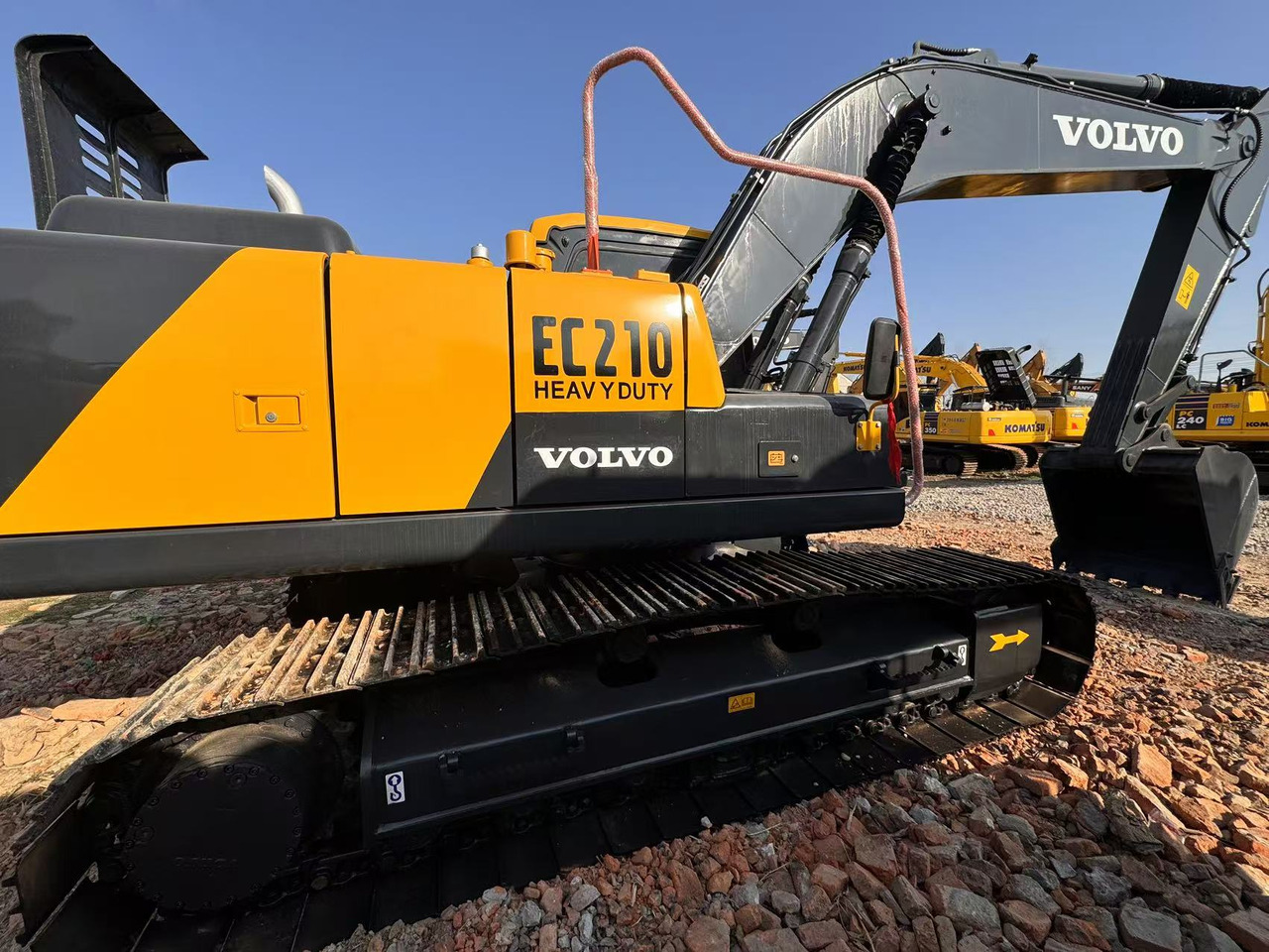 VOLVO Used Excellent Excavator EC210 on Sale - Excavadora de cadenas: foto 1 VOLVO Used Excellent Excavator EC210 on Sale - Excavadora de cadenas: foto 1