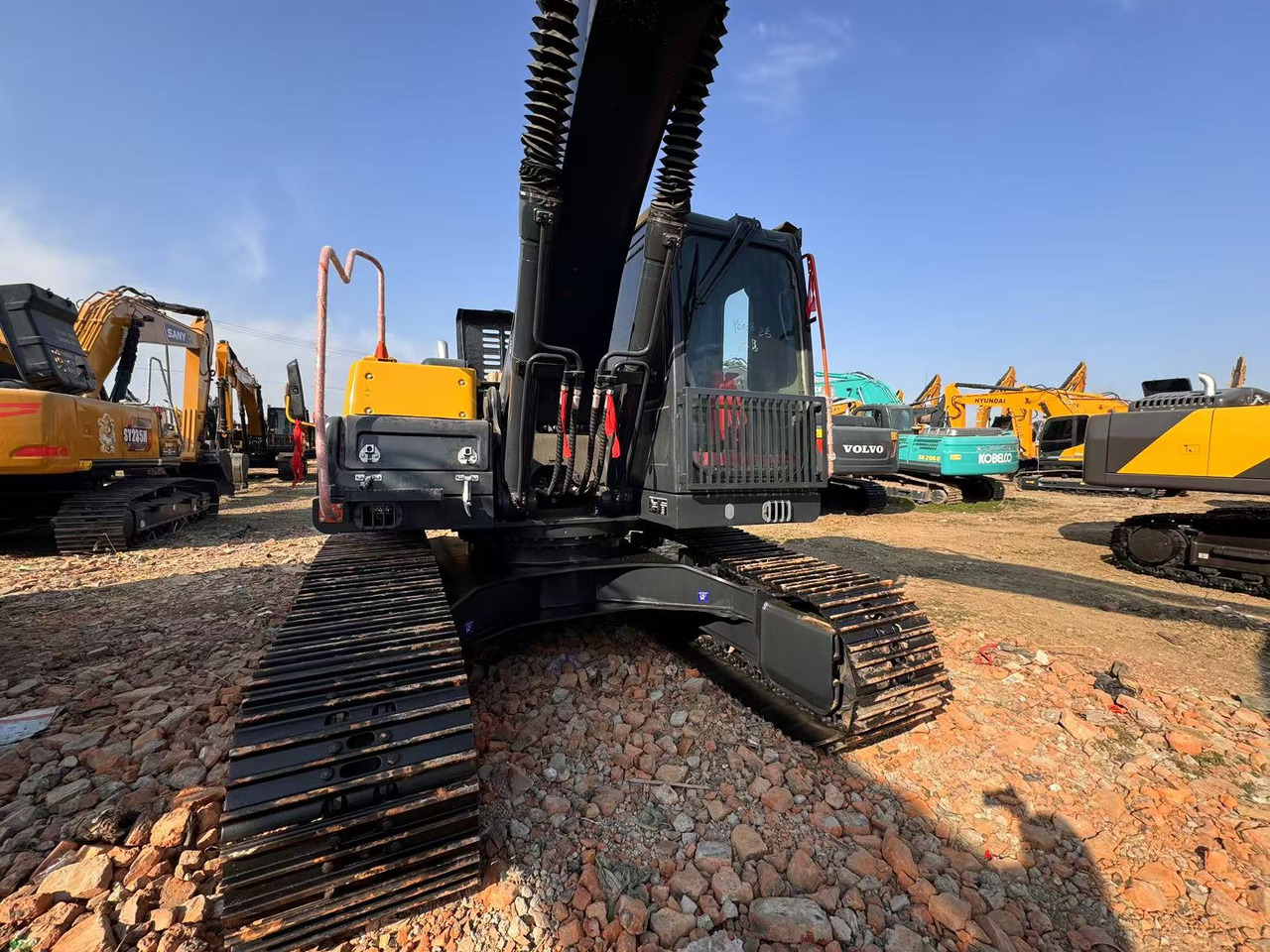 VOLVO Used Excellent Excavator EC210 on Sale - Excavadora de cadenas: foto 3 VOLVO Used Excellent Excavator EC210 on Sale - Excavadora de cadenas: foto 3