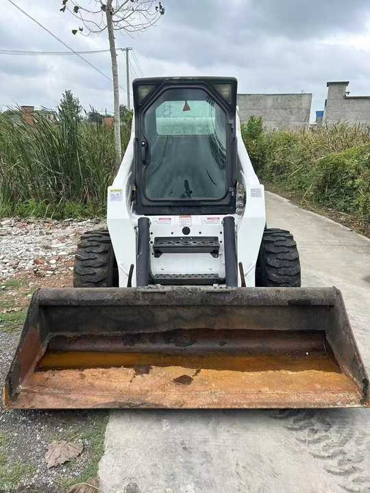 Very Good Machine Used Skid Wheel Loader Bobcat S300 for Sale - Minicargadora: foto 3 Very Good Machine Used Skid Wheel Loader Bobcat S300 for Sale - Minicargadora: foto 3