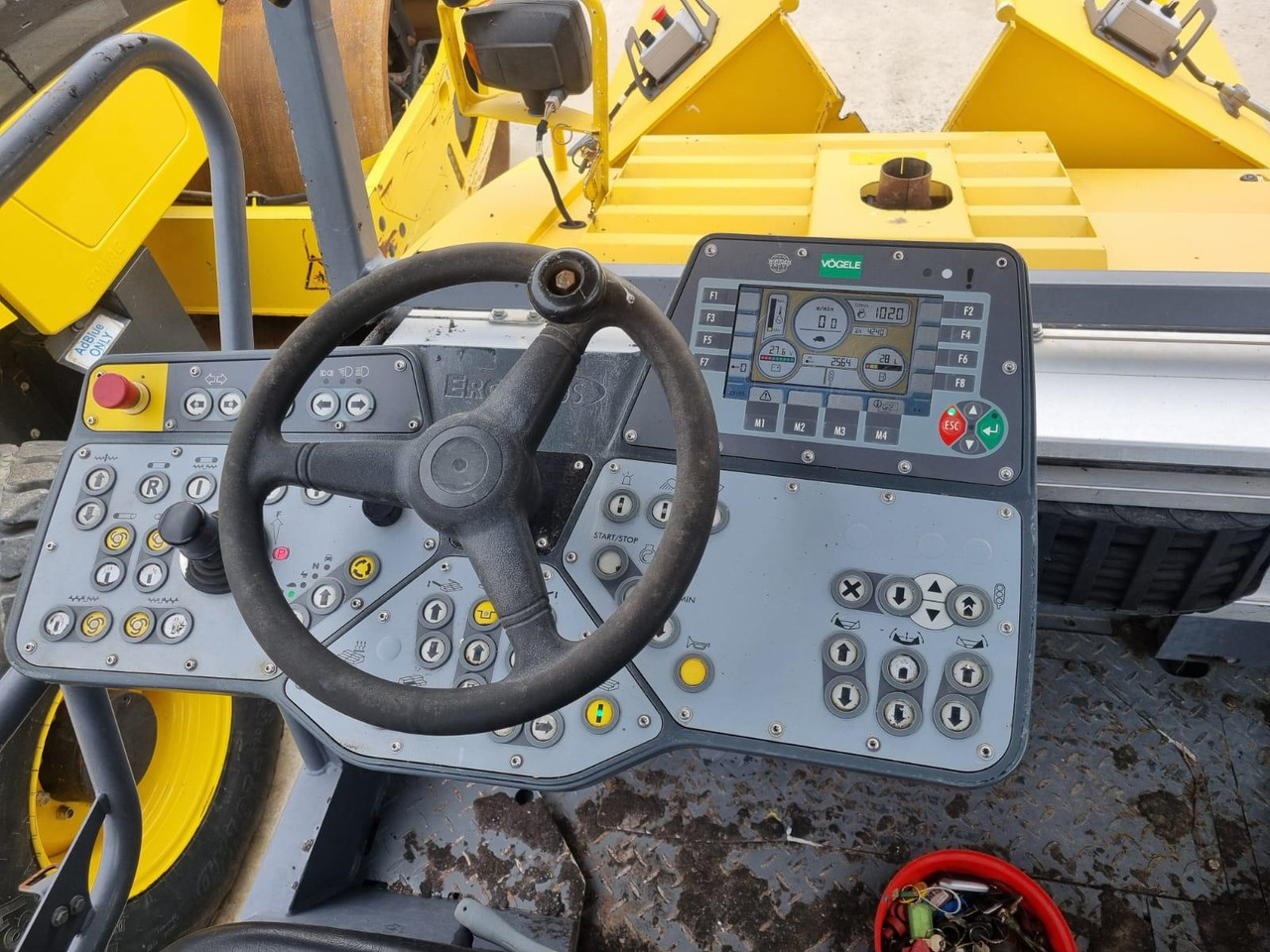 Pavimentadora de asfalto Vogele S1303-3i: foto 8 Pavimentadora de asfalto Vogele S1303-3i: foto 8