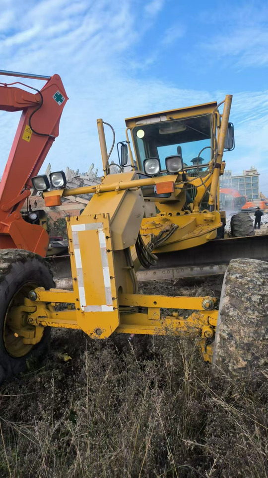 CATERPILLAR 140H - Grader: foto 2 CATERPILLAR 140H - Grader: foto 2