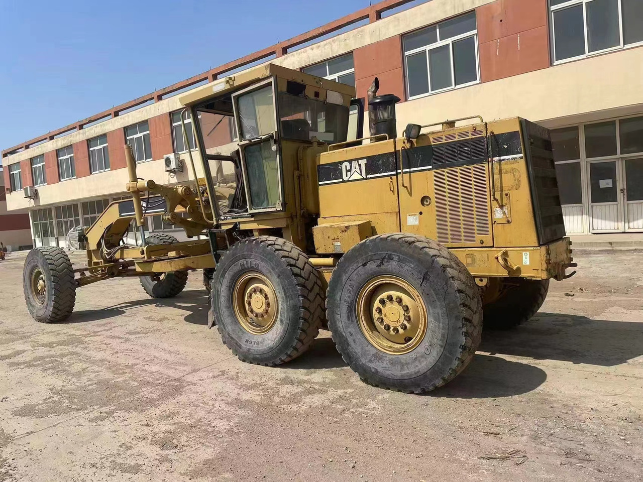 CATERPILLAR 14H - Grader: foto 1 CATERPILLAR 14H - Grader: foto 1