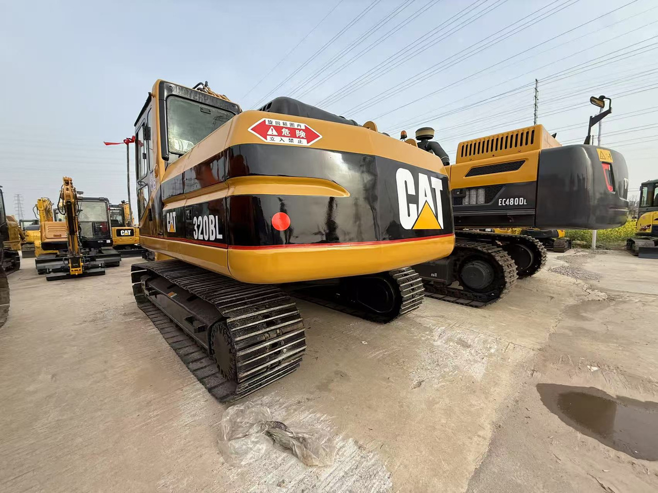 CATERPILLAR 320BL - Excavadora de cadenas: foto 2 CATERPILLAR 320BL - Excavadora de cadenas: foto 2