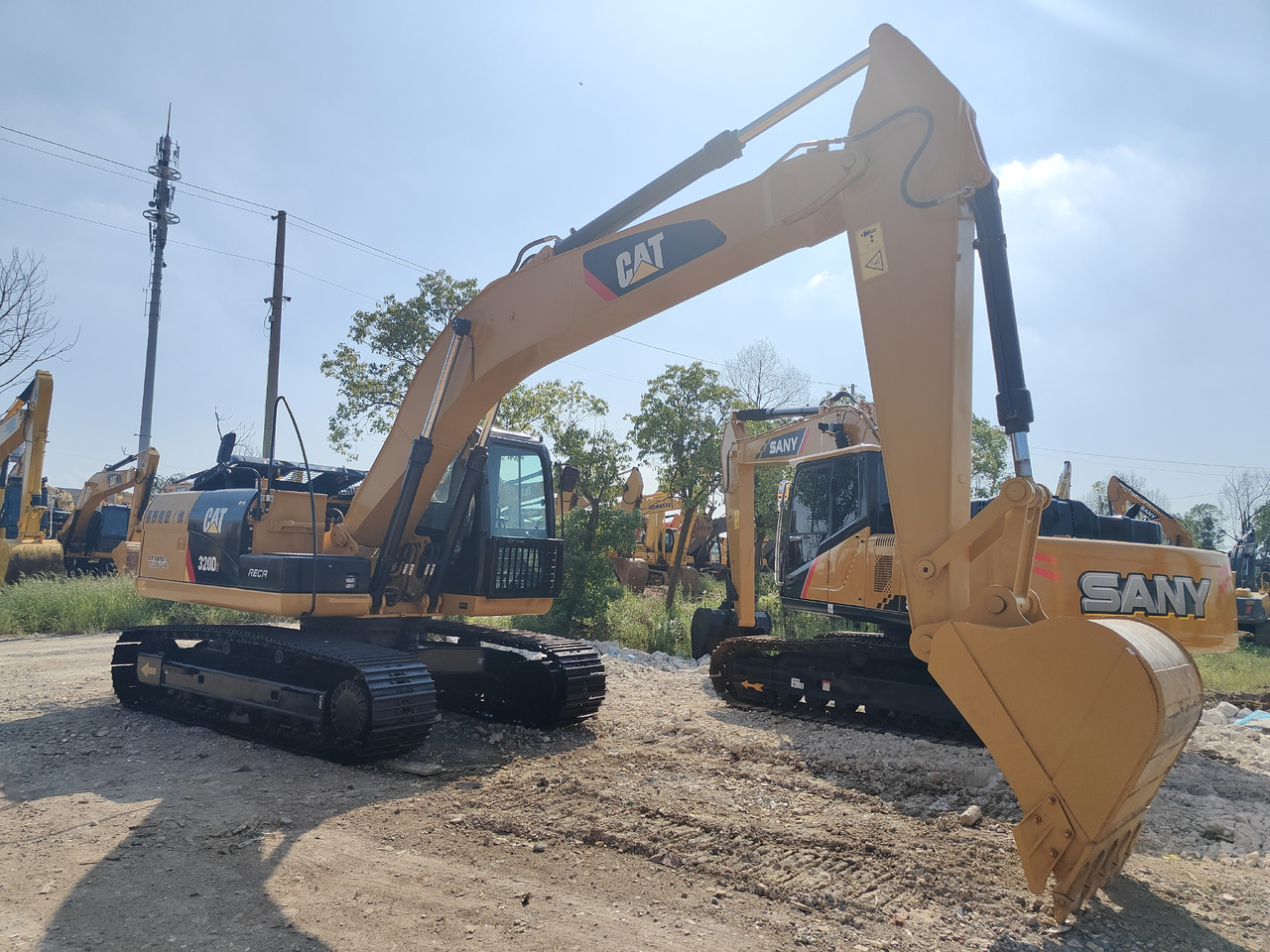 CATERPILLAR 320D - Excavadora de cadenas: foto 3 CATERPILLAR 320D - Excavadora de cadenas: foto 3