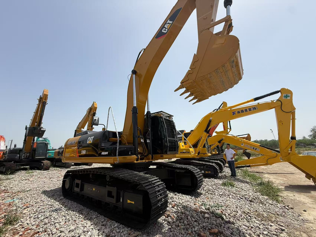 CATERPILLAR 336D2 - Excavadora de cadenas: foto 1 CATERPILLAR 336D2 - Excavadora de cadenas: foto 1